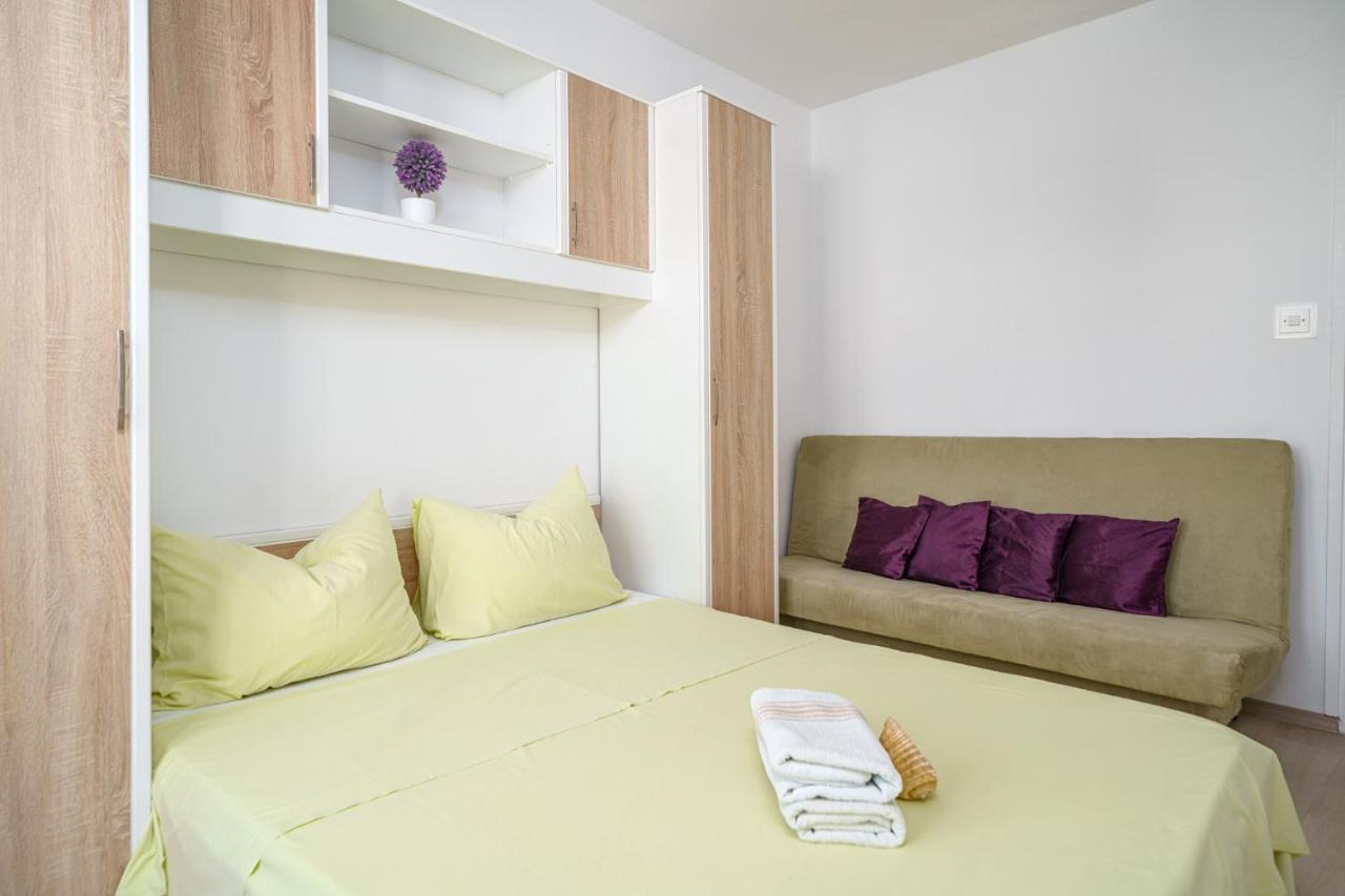 Apartmani Gabriella Vodice Exterior photo